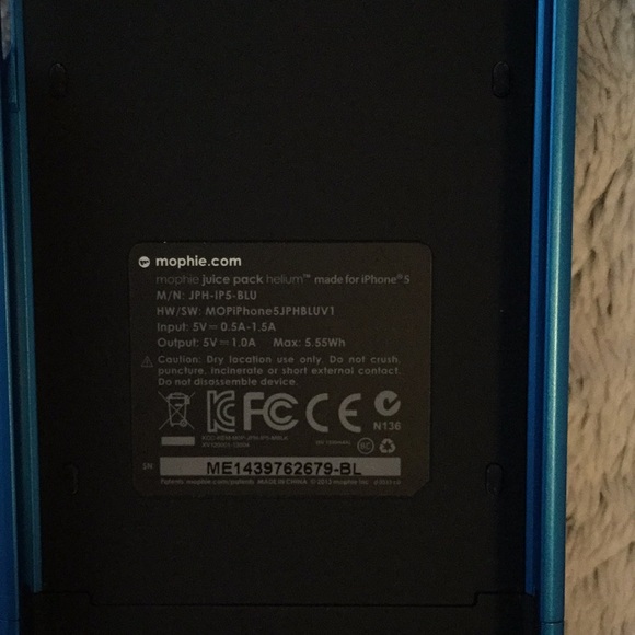 Mophie iPhone 5s Charging Case - Picture 5 of 7